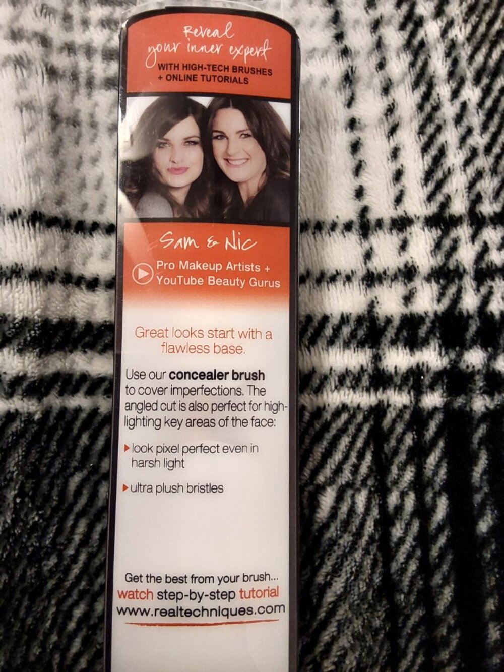REAL  TECHNIQUES CONCEALER BRUSH BRAND NEW SEALED. HIGH DEFINITION.Q - Picture 5 of 5